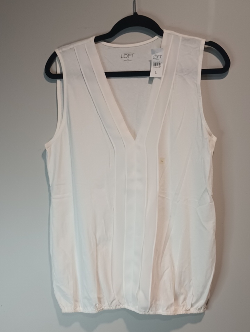 LOFT White V-Neck Pleated Sleeveless Shell